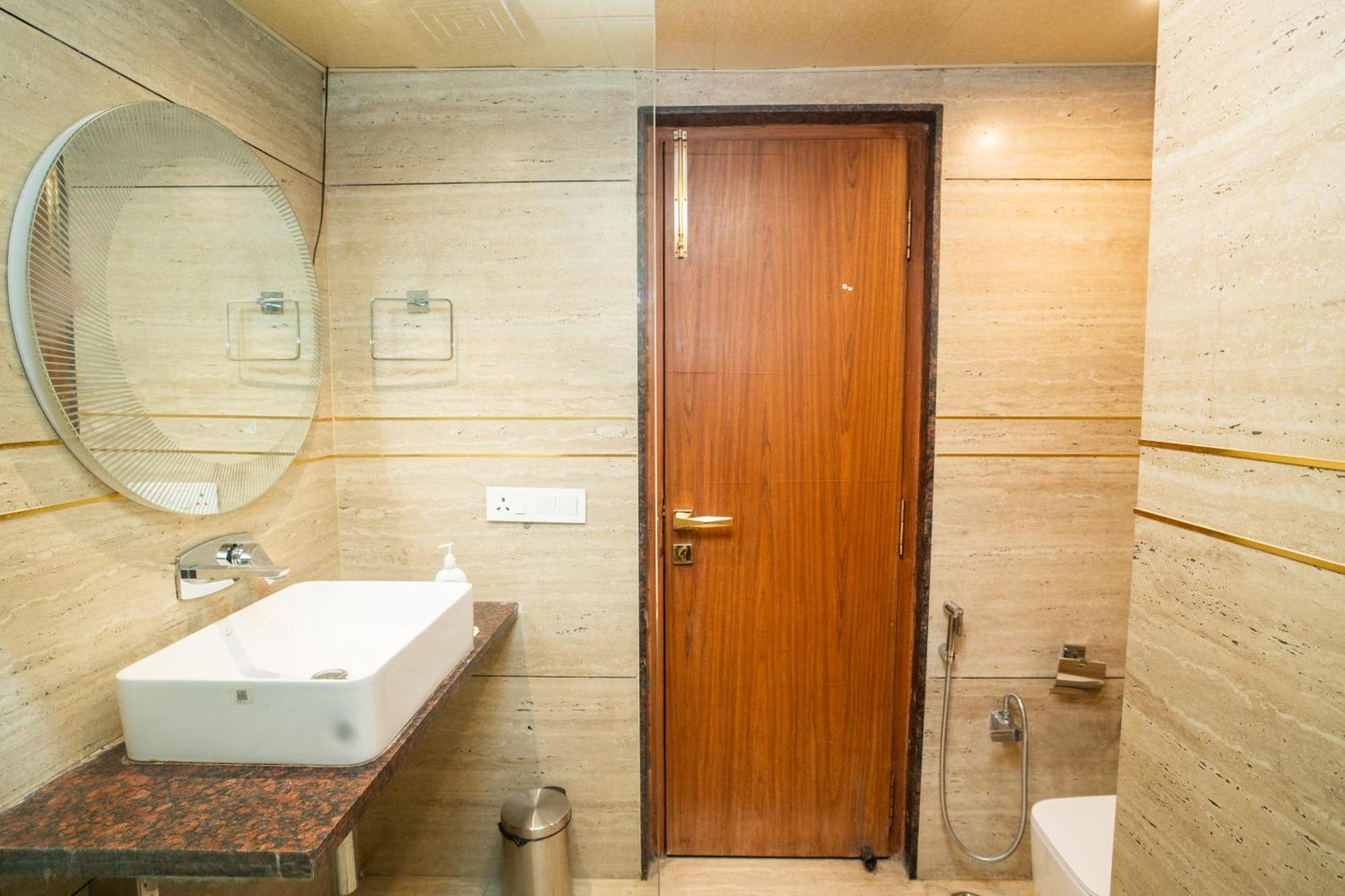 Luxury Aloha Apartments, Rishīkesh 外观 照片